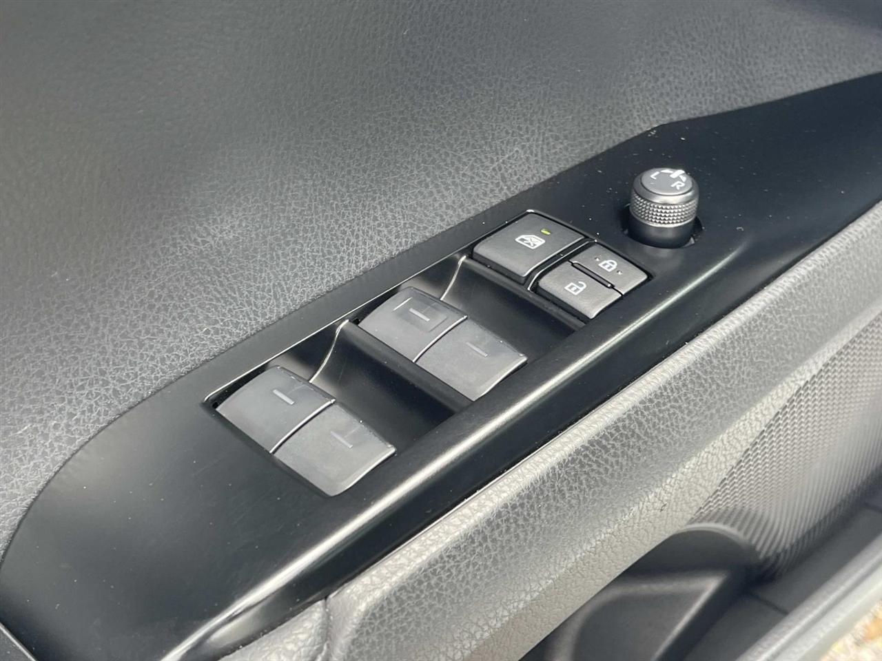 Toyota Camry Hybrid XSE Auto 2025