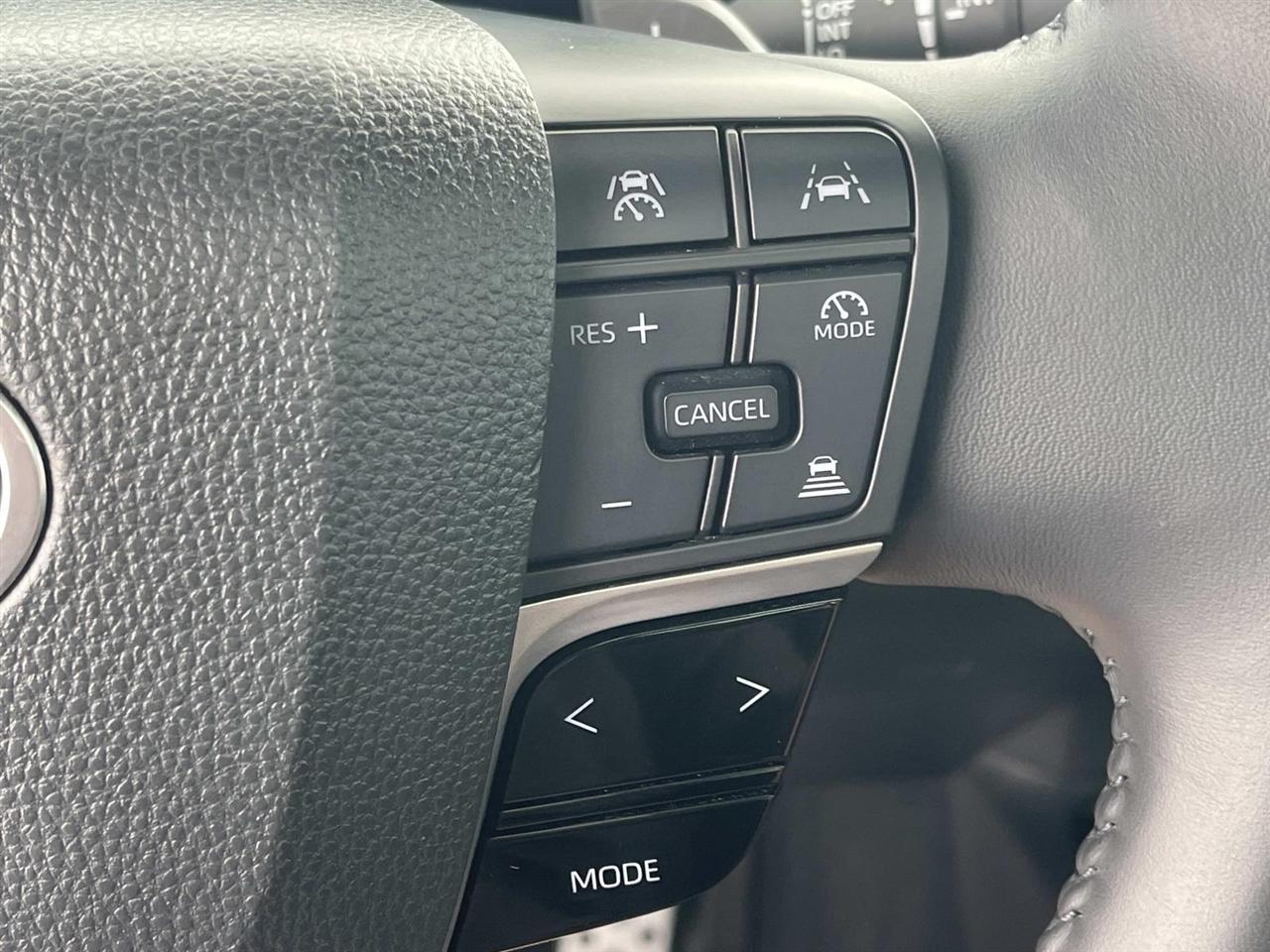 Toyota Camry Hybrid XSE Auto 2025