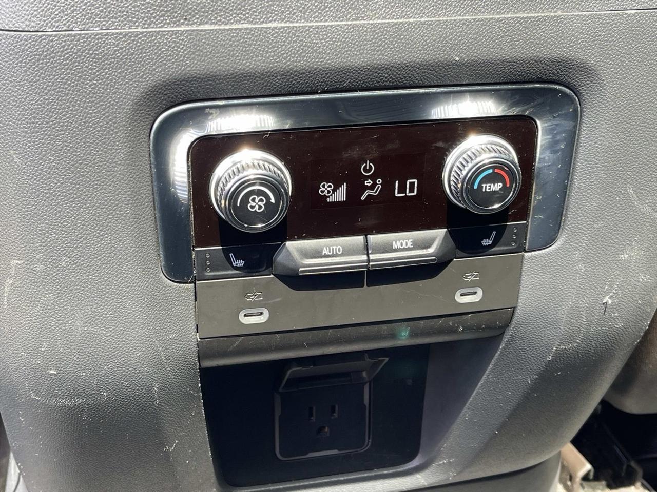 GMC Yukon 4WD 4dr Denali 2022
