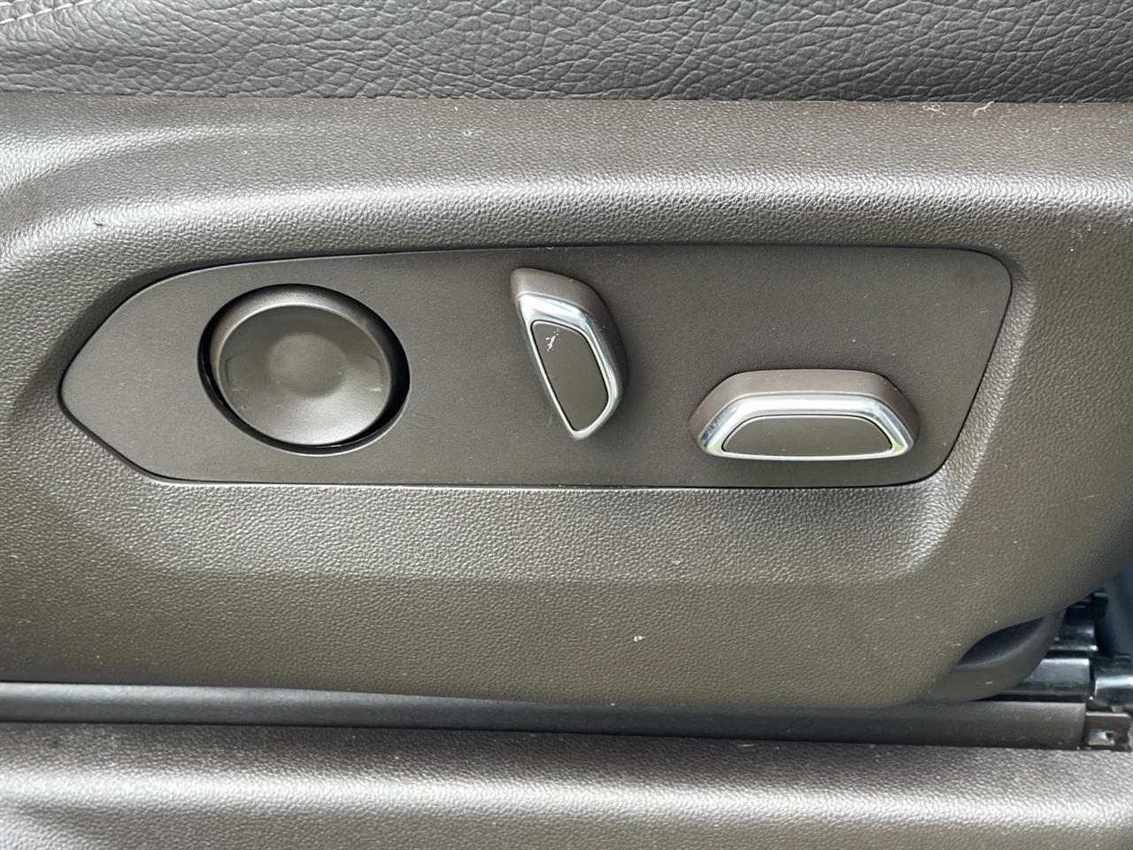 GMC Yukon 4WD 4dr Denali 2022