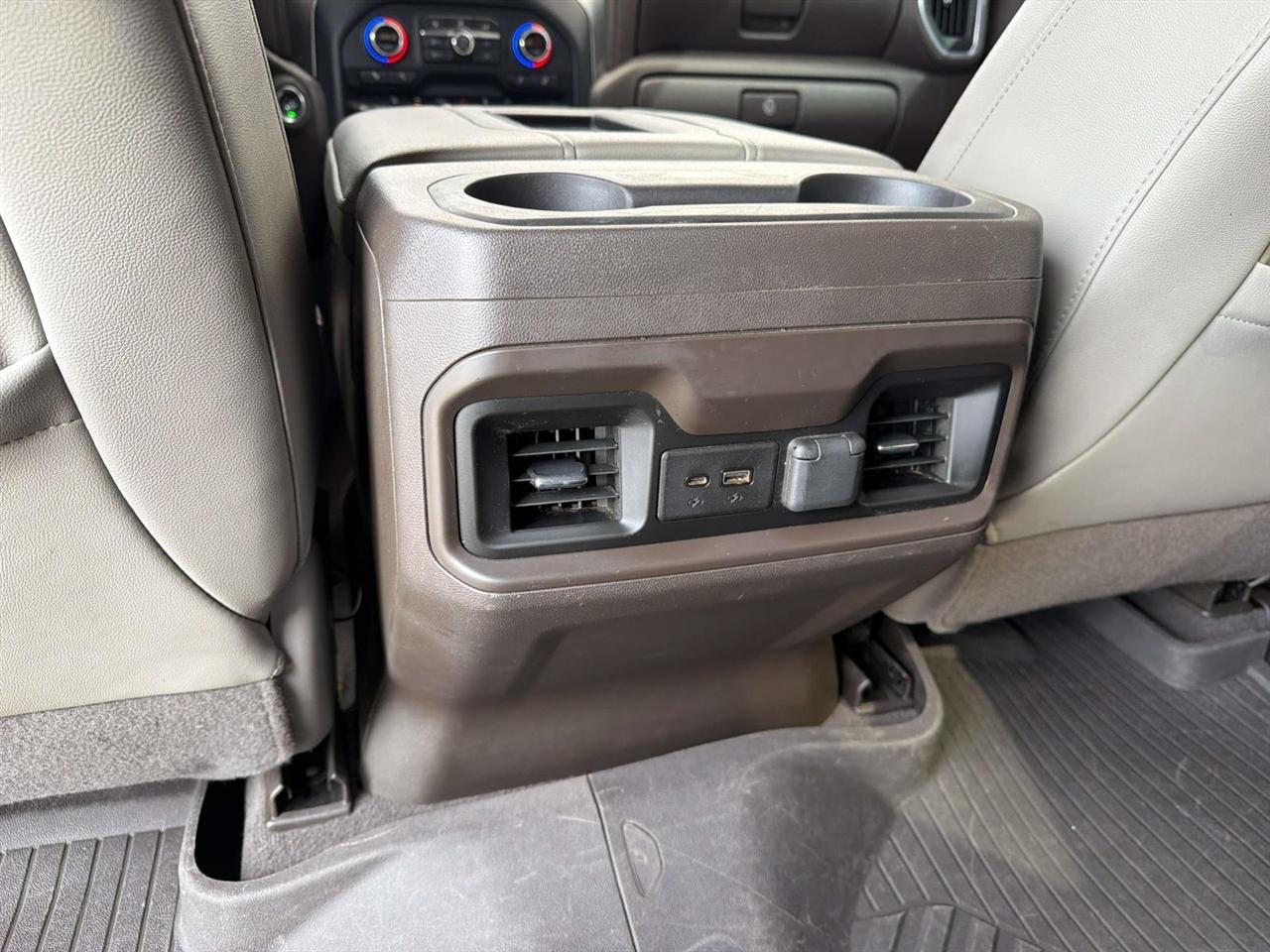 Chevrolet Silverado 1500 4WD Crew Cab 157" RST 2020
