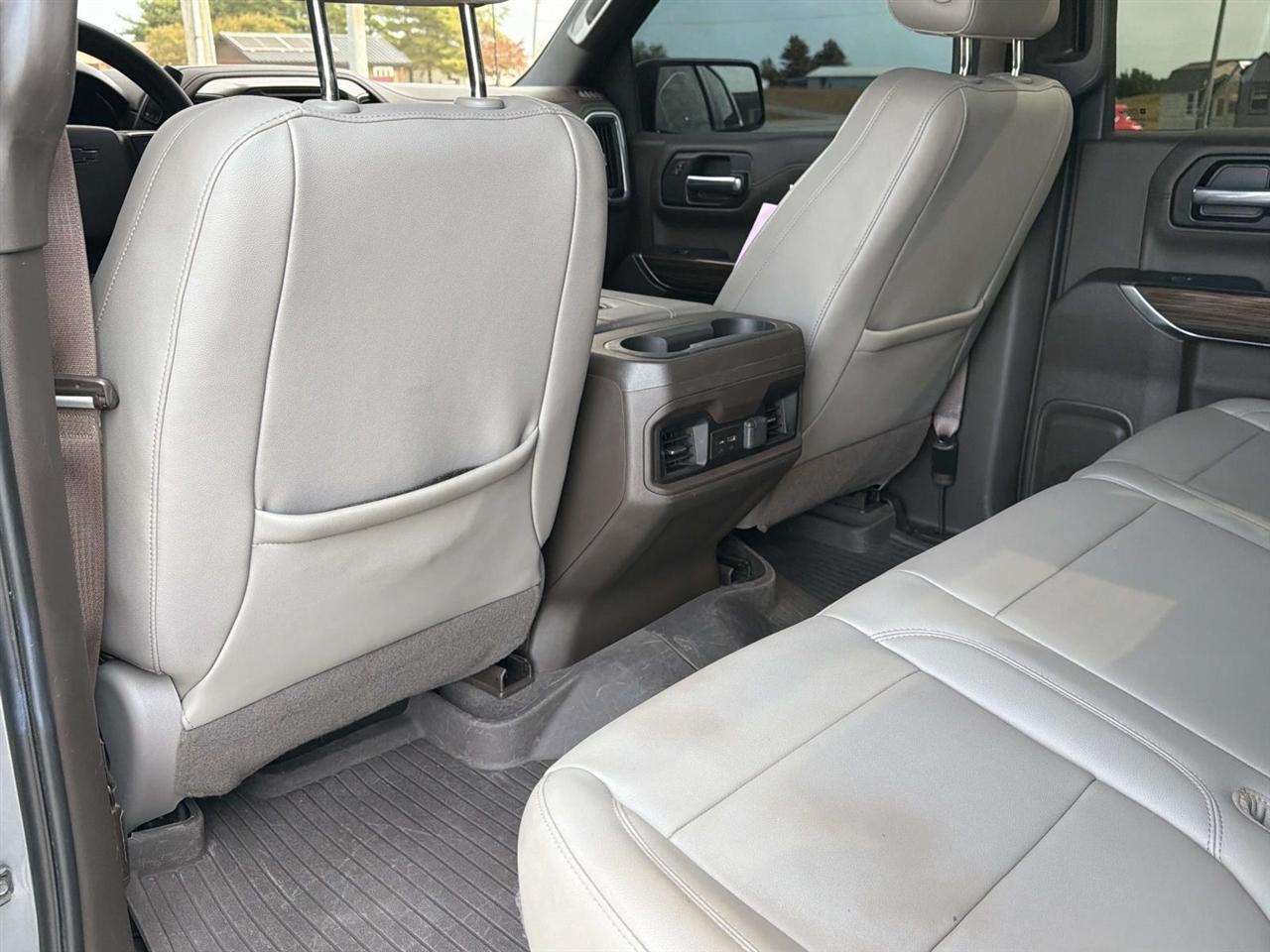 Chevrolet Silverado 1500 4WD Crew Cab 157" RST 2020