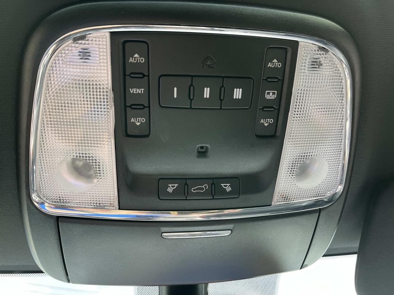 Jeep Grand Cherokee 4WD 4dr Overland 2015