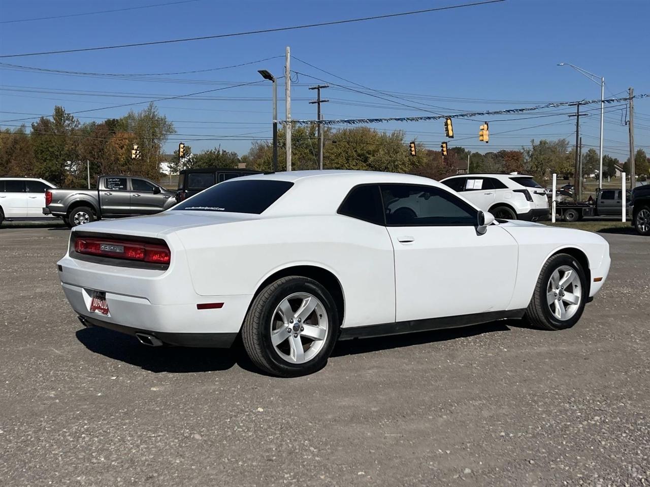 Dodge Challenger 2dr Cpe SXT 2013