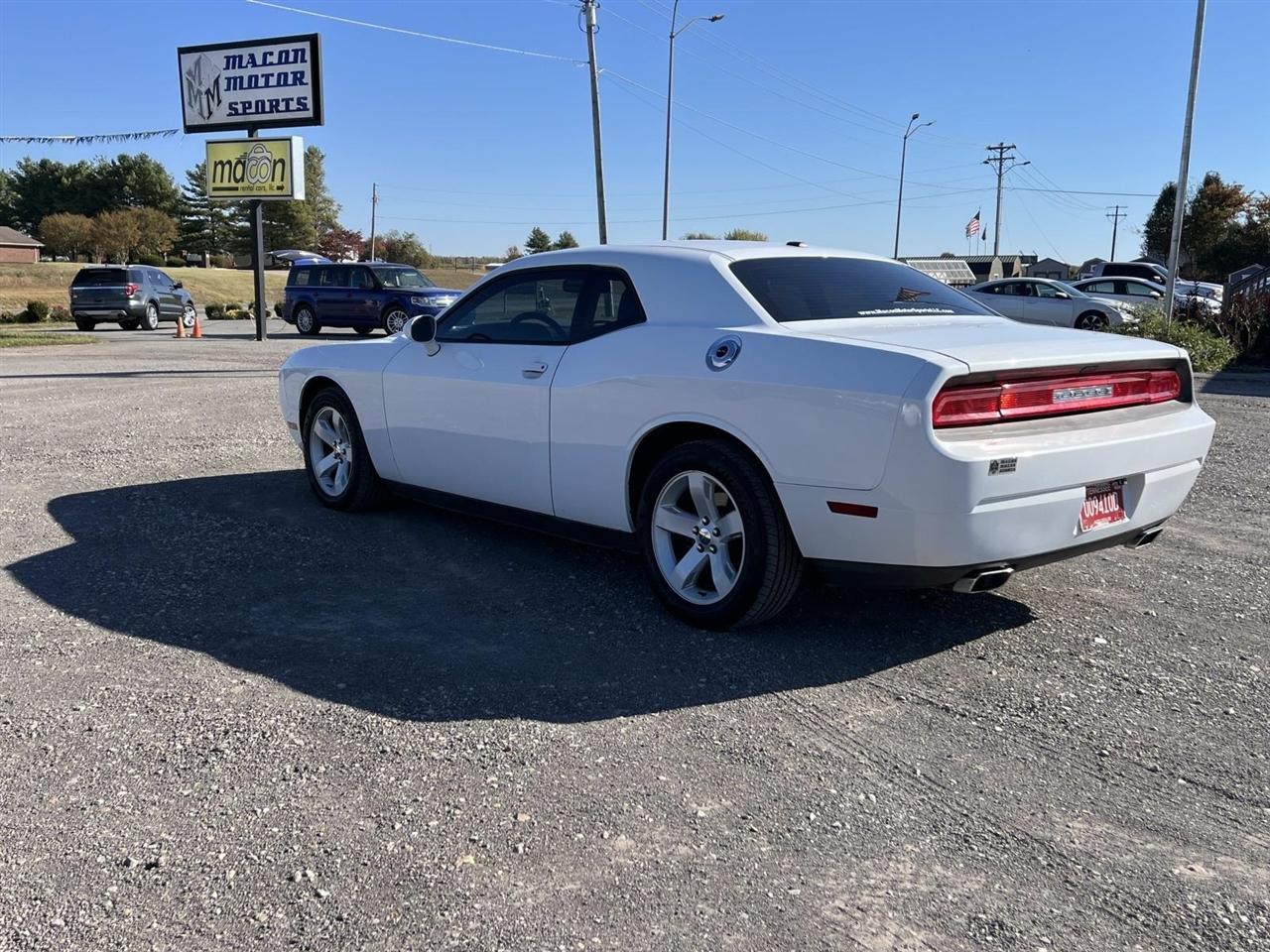 Dodge Challenger 2dr Cpe SXT 2013