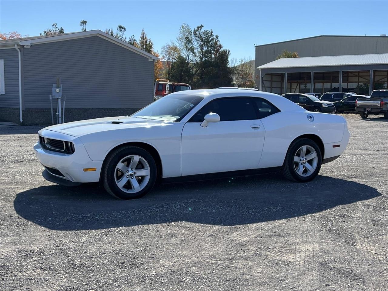 Dodge Challenger 2dr Cpe SXT 2013