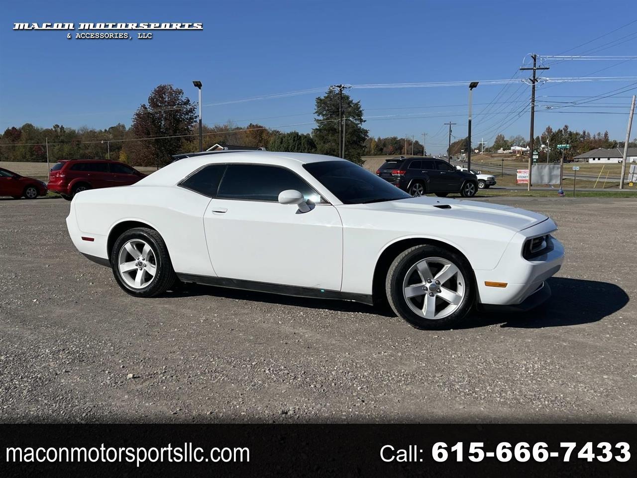 Dodge Challenger 2dr Cpe SXT 2013