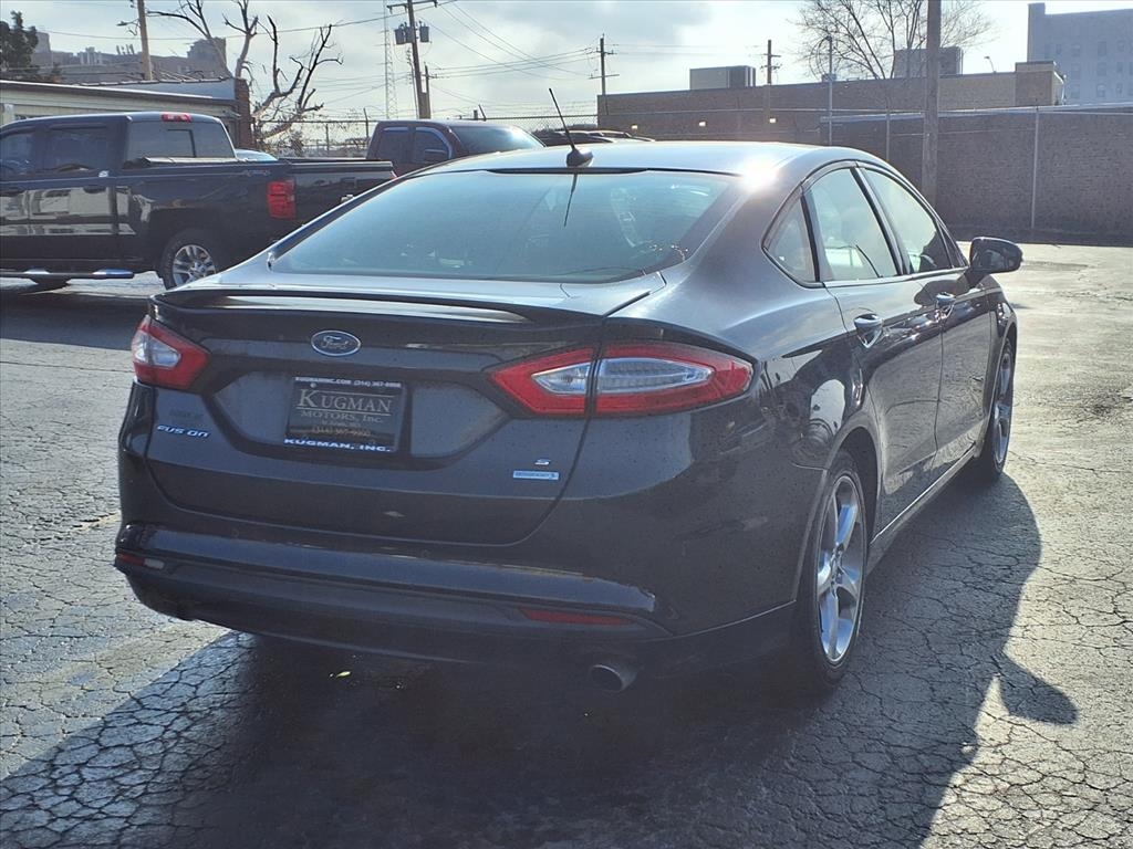 Ford Fusion SE 2013