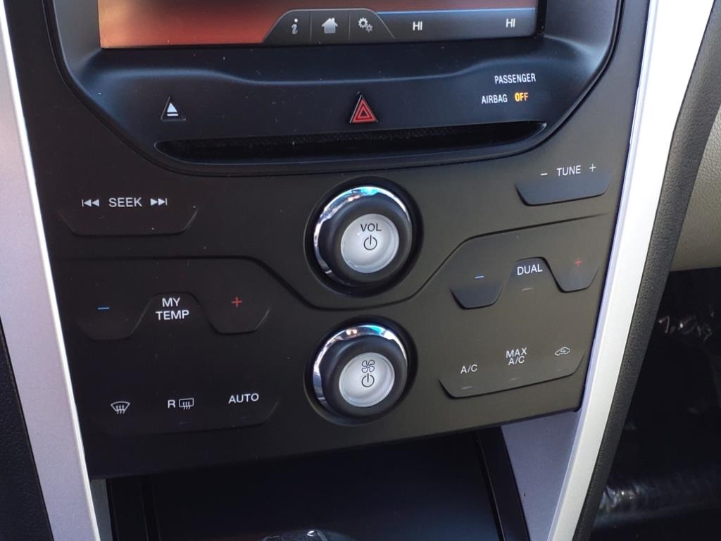 Ford Explorer XLT FWD 2014