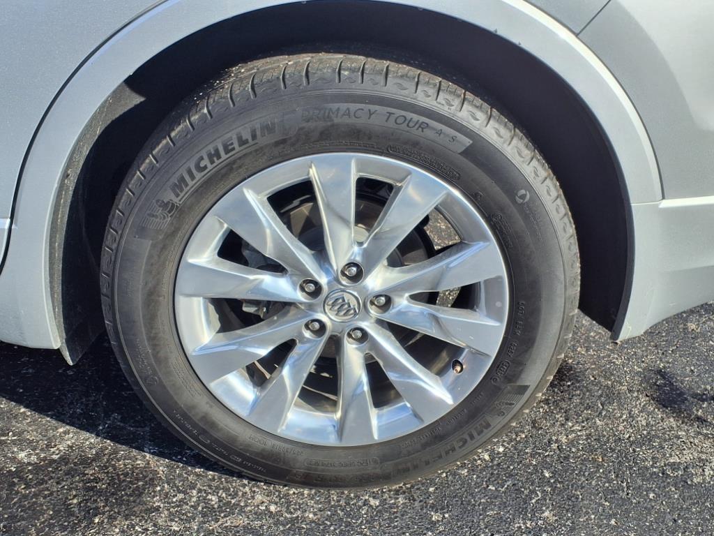 Buick Envision Essense 2017
