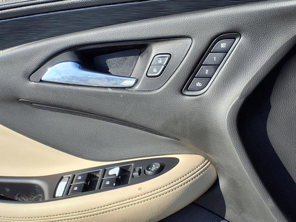 Buick Envision Essense 2017