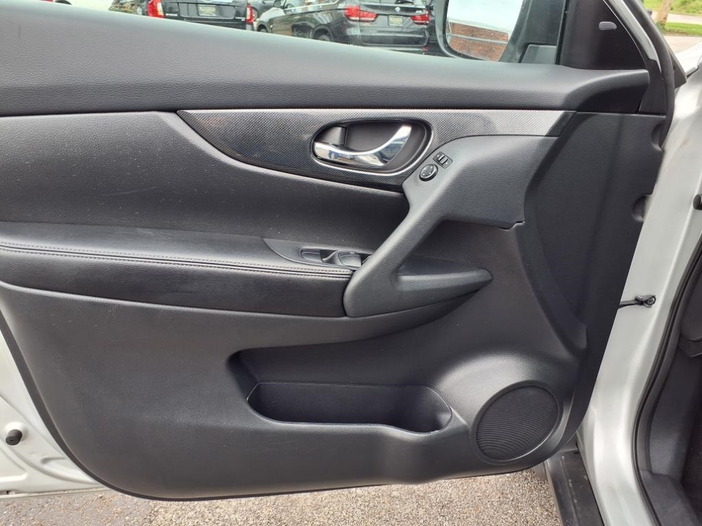 Nissan Rogue S 2WD 2016