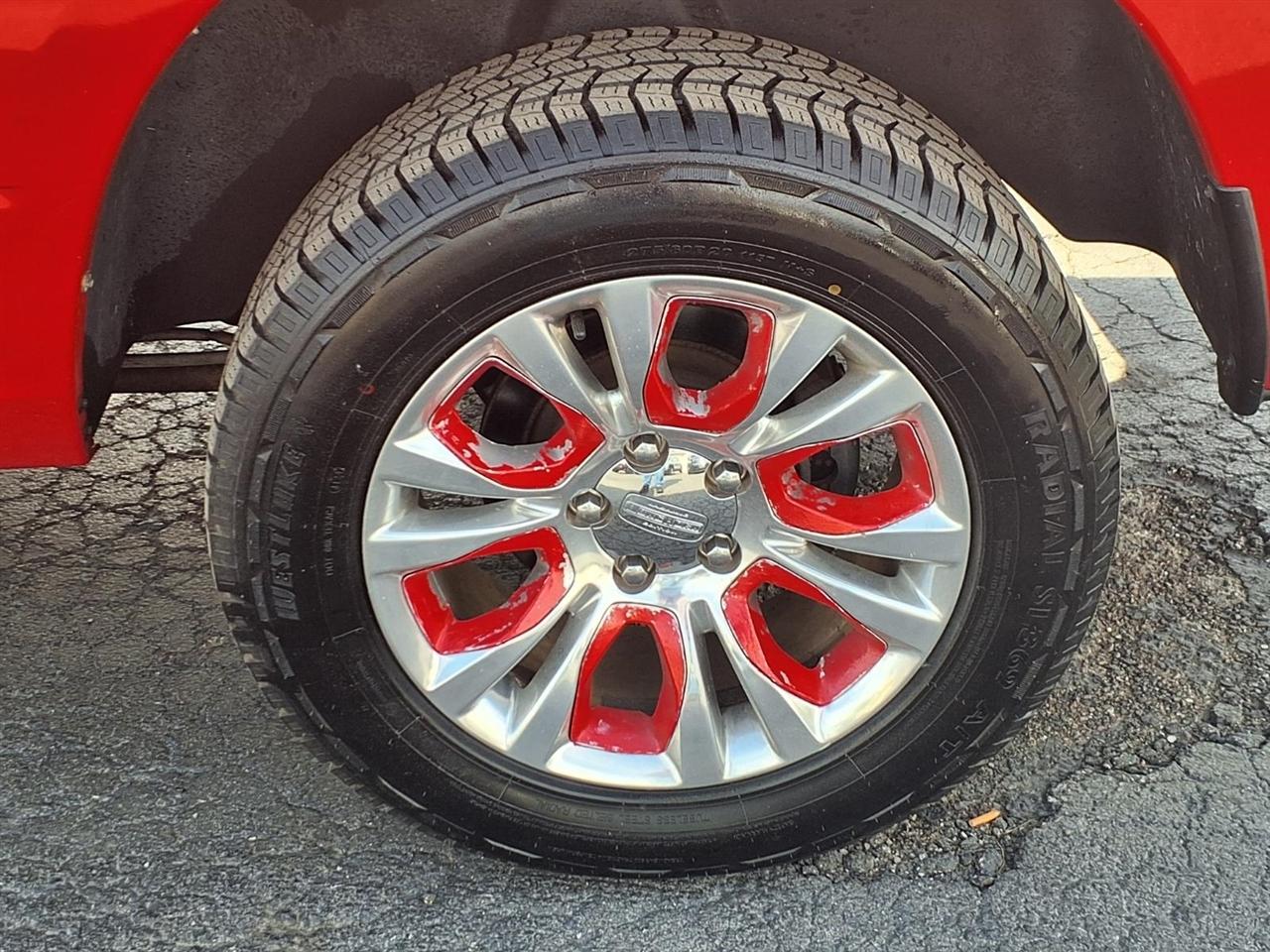 RAM 1500 SLT Crew Cab 4WD 2012