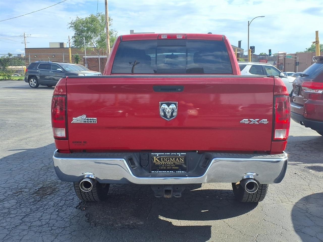 RAM 1500 SLT Crew Cab 4WD 2012