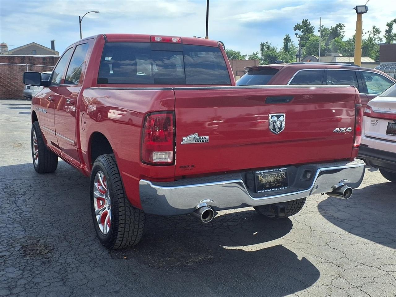 RAM 1500 SLT Crew Cab 4WD 2012