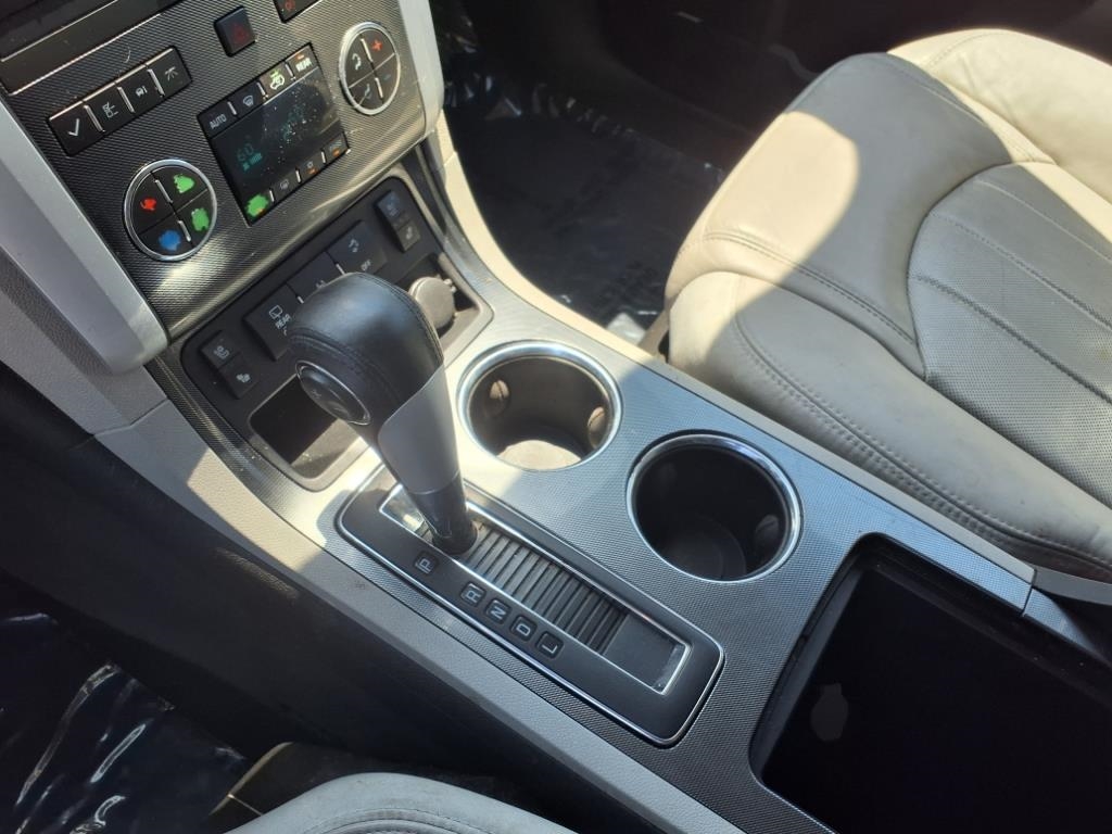 Chevrolet Traverse LTZ FWD 2012 Chevrolet Traverse LTZ FWD 2012