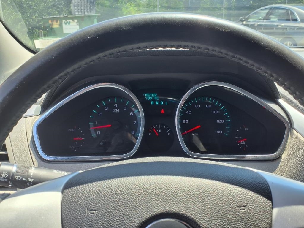 Chevrolet Traverse LTZ FWD 2012 Chevrolet Traverse LTZ FWD 2012