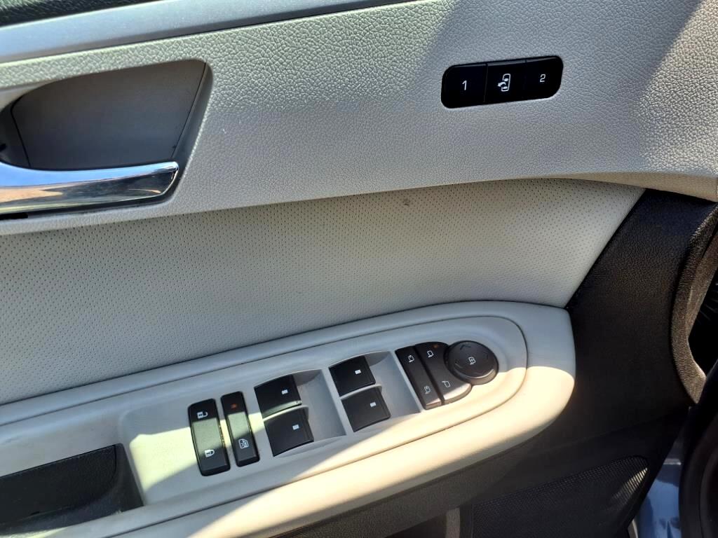 Chevrolet Traverse LTZ FWD 2012