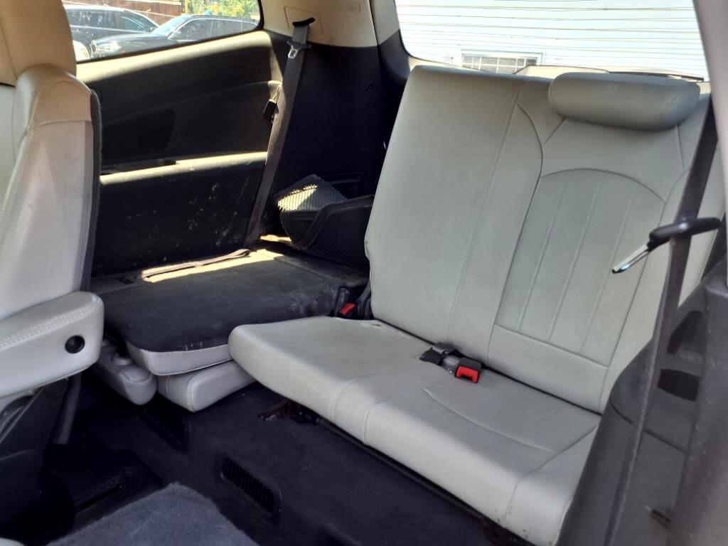 Chevrolet Traverse LTZ FWD 2012