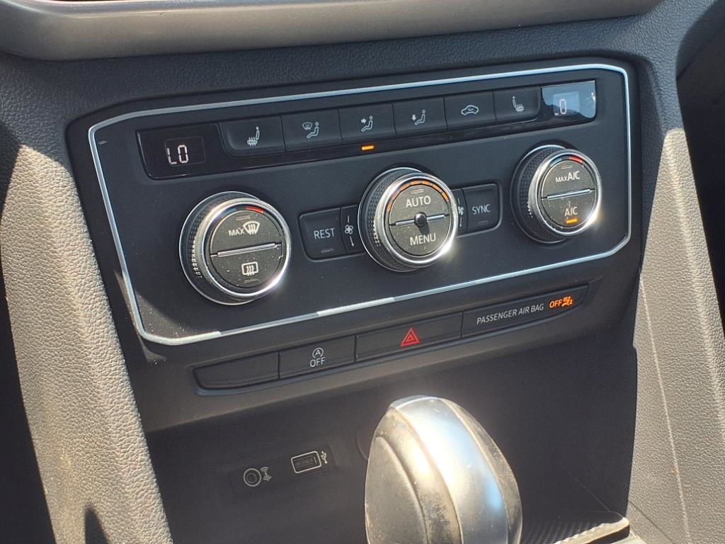 Volkswagen Atlas V6 SE w/Technology AWD 2019 Volkswagen Atlas V6 SE w/Technology AWD 2019