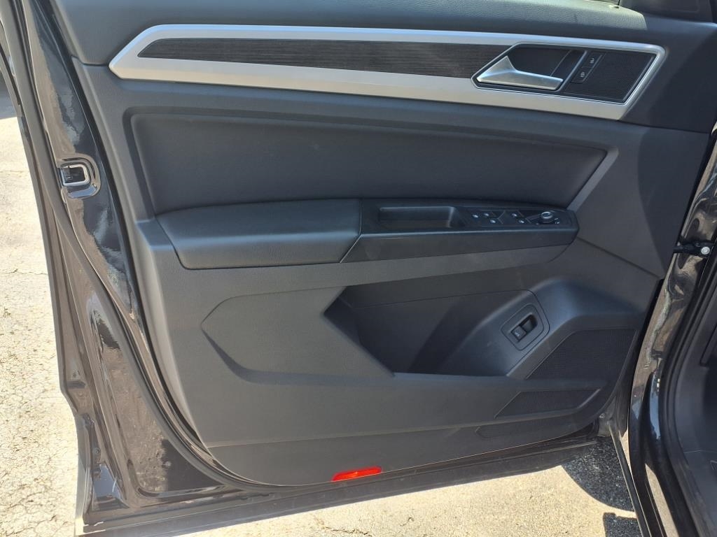 Volkswagen Atlas V6 SE w/Technology AWD 2019 Volkswagen Atlas V6 SE w/Technology AWD 2019