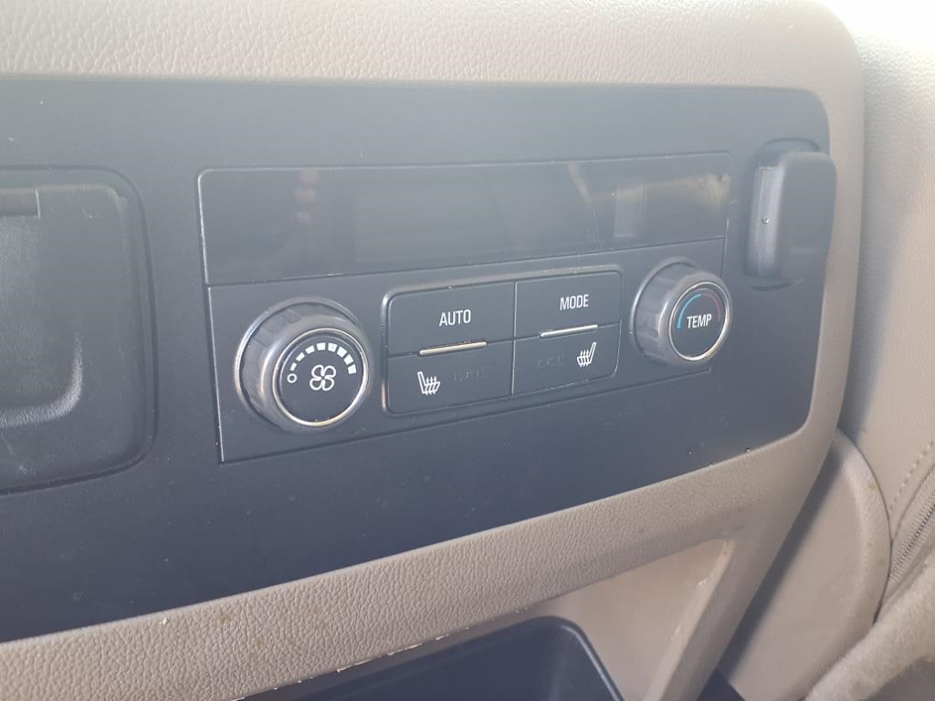 GMC Yukon SLT 2WD 2017