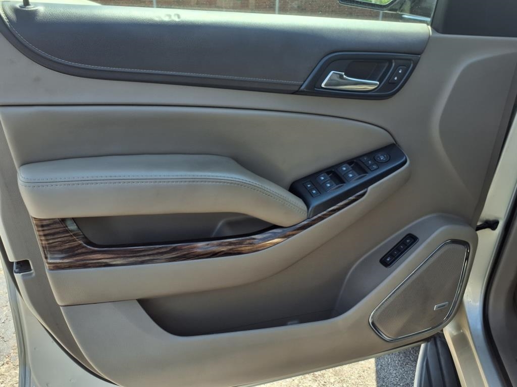 GMC Yukon SLT 2WD 2017