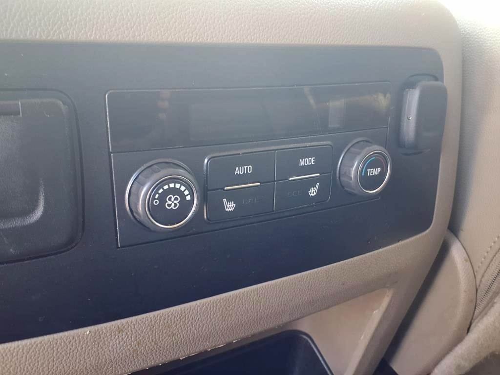 GMC Yukon SLT 2WD 2017