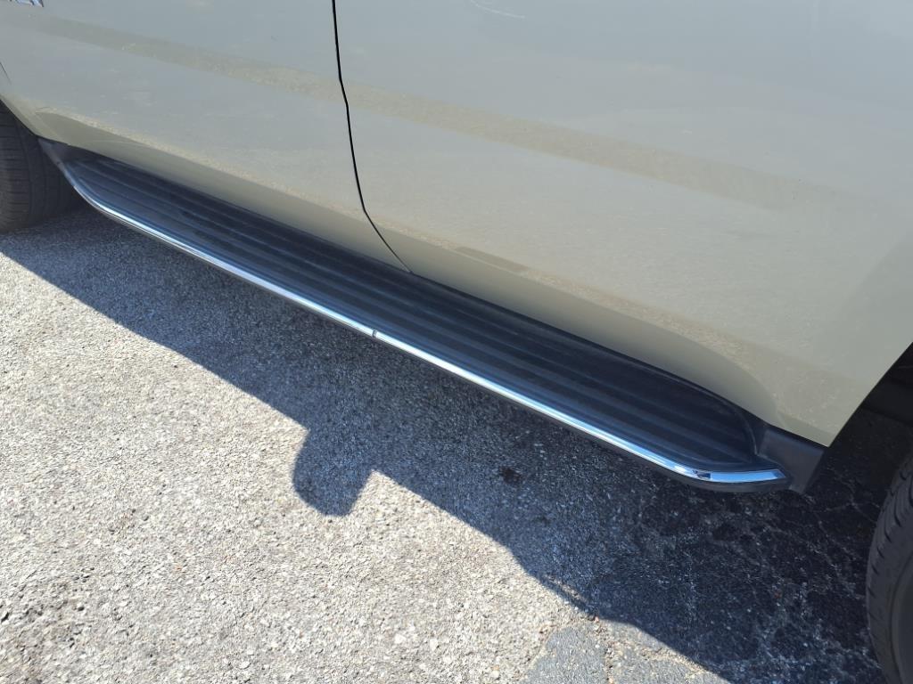 GMC Yukon SLT 2WD 2017