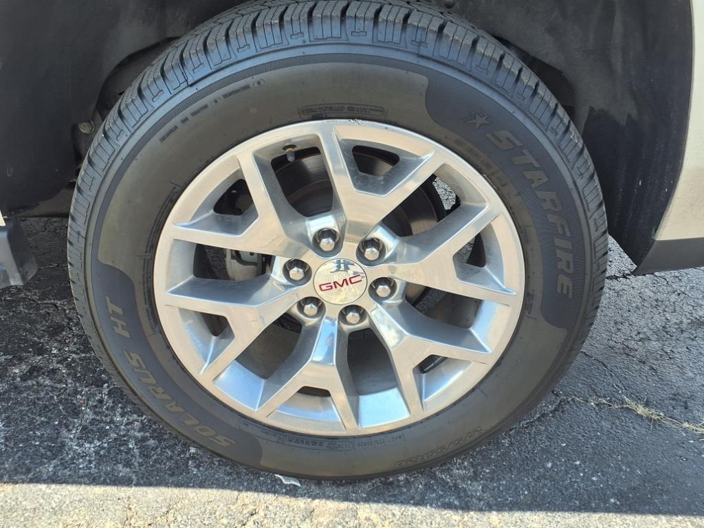 GMC Yukon SLT 2WD 2017