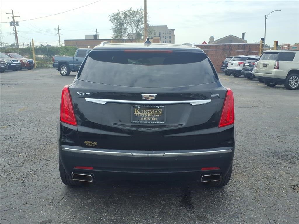 Cadillac XT5 Base 2017