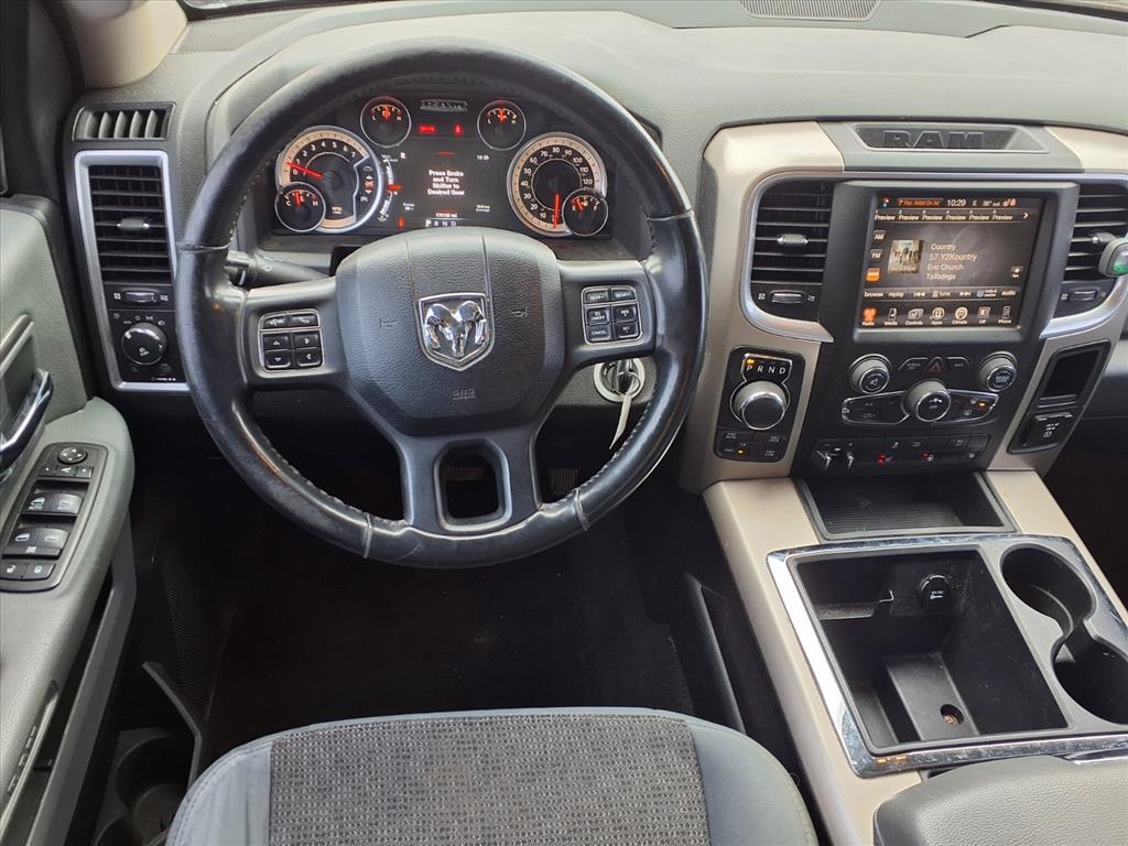 RAM 1500 4WD Quad Cab 140.5" Big Horn 2013