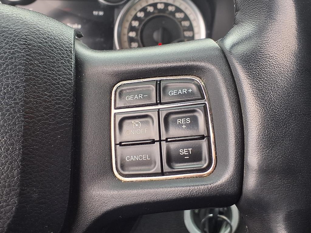 RAM 1500 4WD Quad Cab 140.5" Big Horn 2013