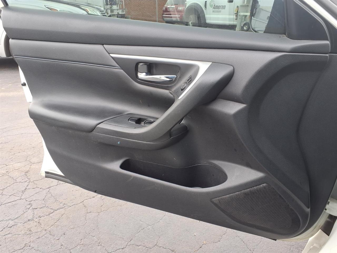 Nissan Altima 2.5 SR Sedan 2018