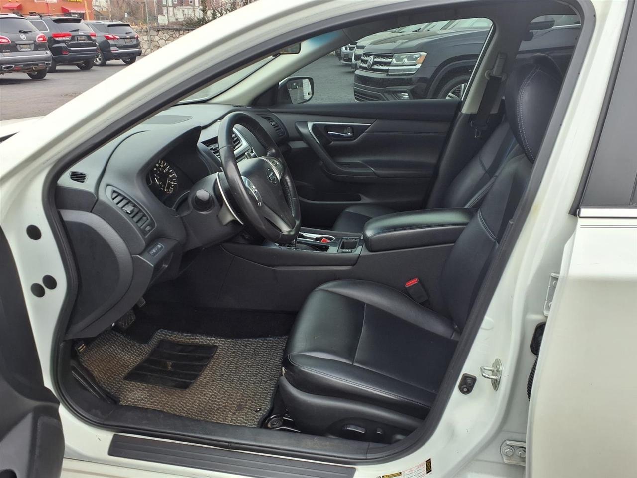 Nissan Altima 2.5 SR Sedan 2018