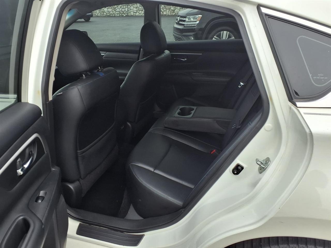 Nissan Altima 2.5 SR Sedan 2018