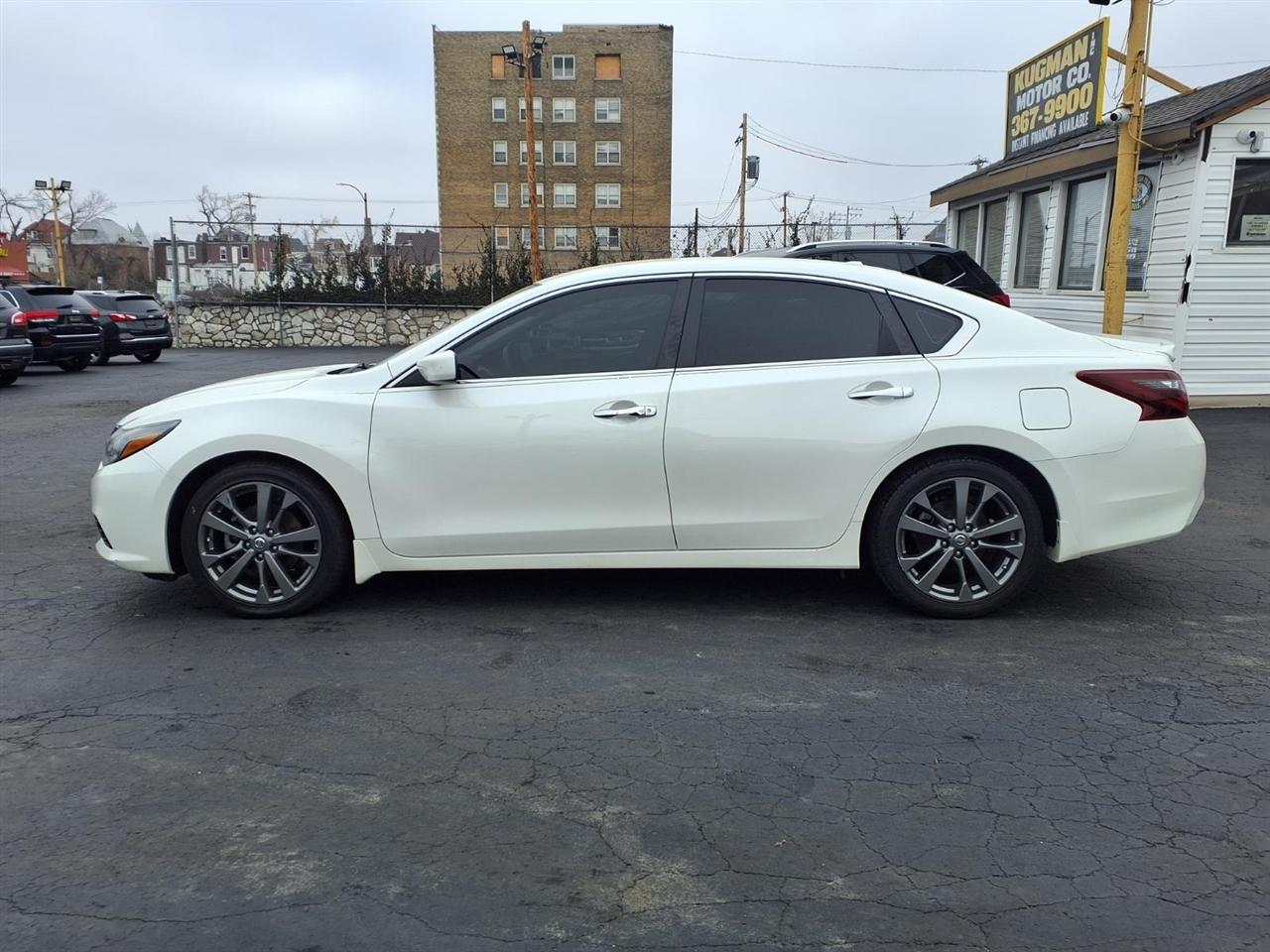 Nissan Altima 2.5 SR Sedan 2018