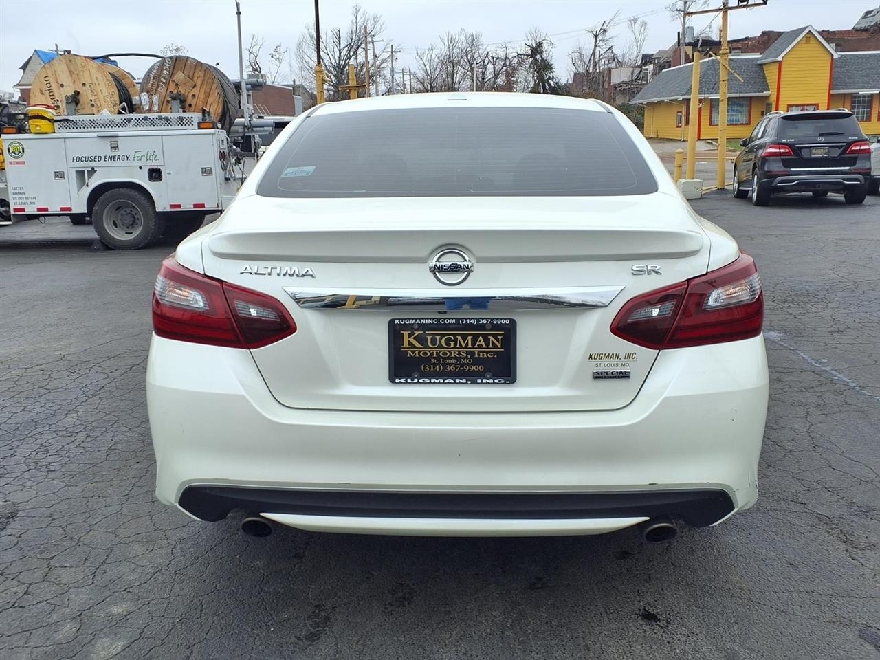 Nissan Altima 2.5 SR Sedan 2018