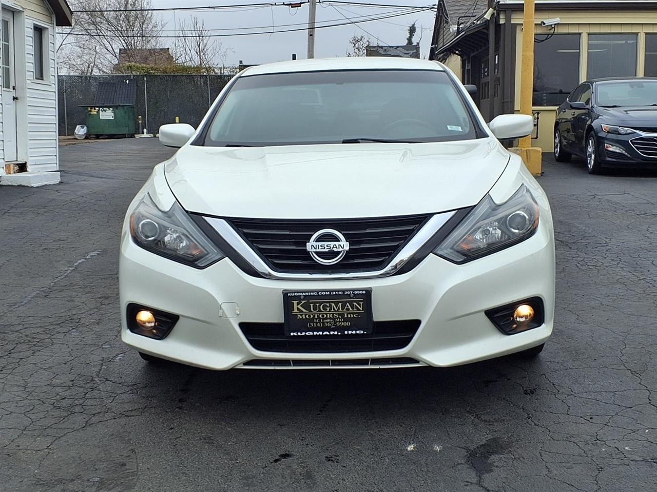 Nissan Altima 2.5 SR Sedan 2018