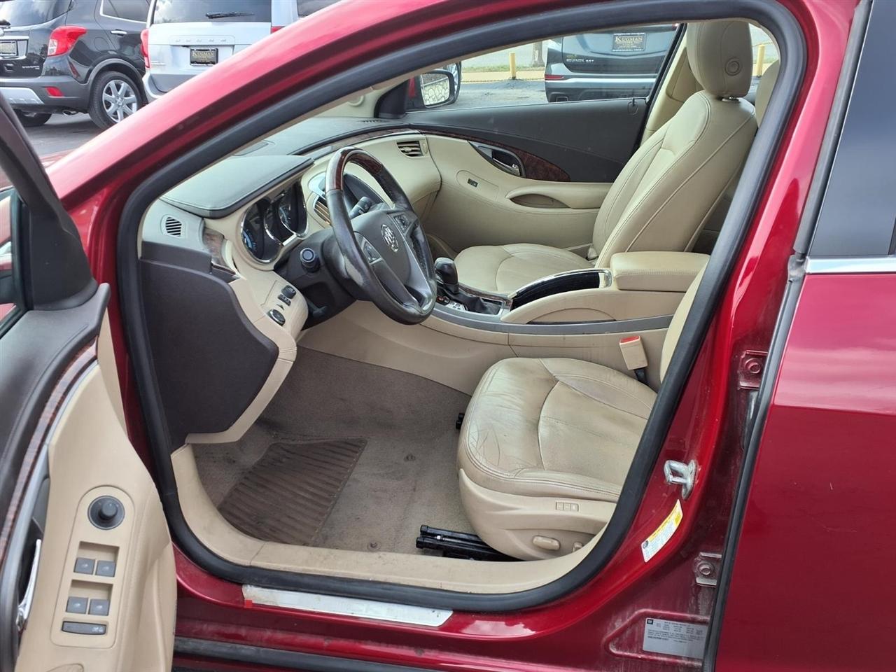 Buick LaCrosse 4dr Sdn Touring FWD 2013