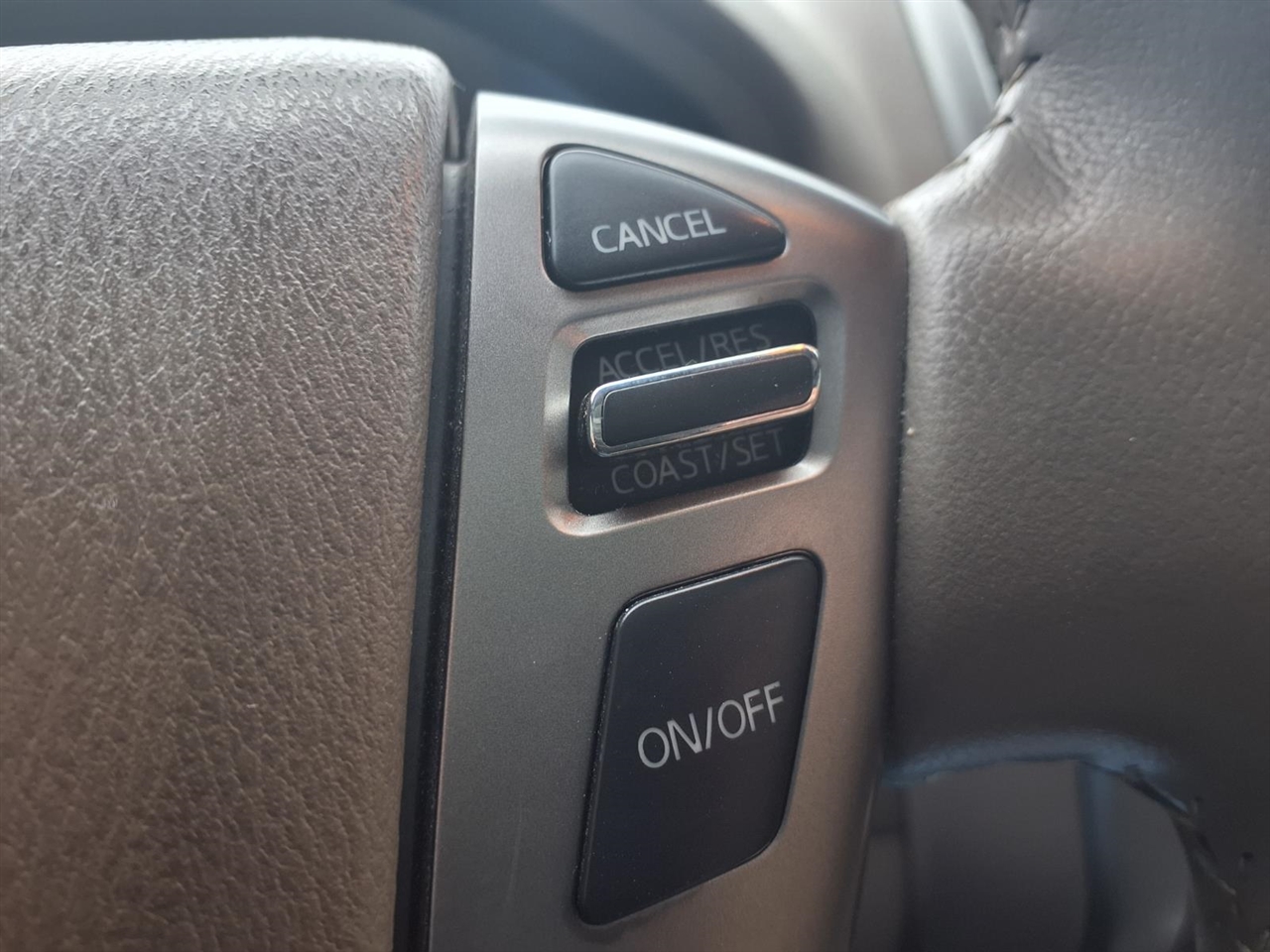 Nissan Armada 4WD 4dr Platinum 2013