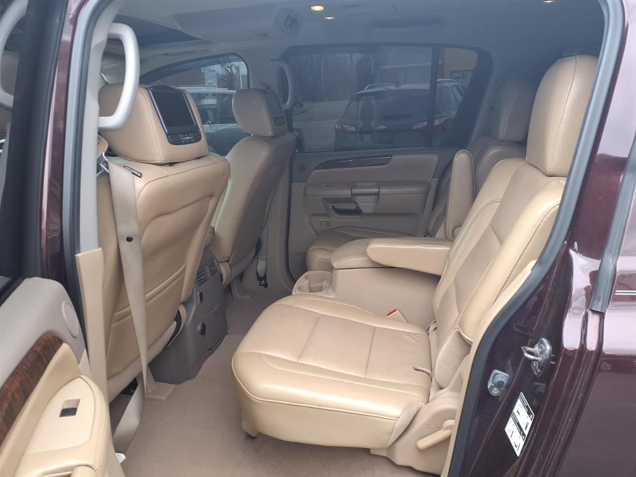 Nissan Armada 4WD 4dr Platinum 2013