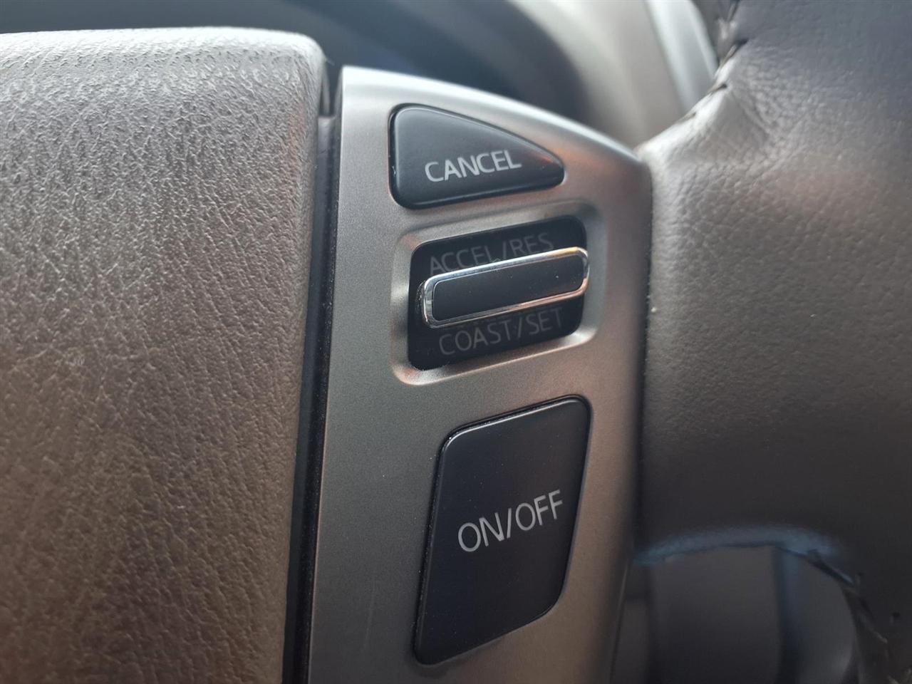 Nissan Armada 4WD 4dr Platinum 2013