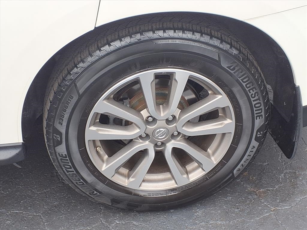 Nissan Pathfinder 2WD 4dr SL 2015