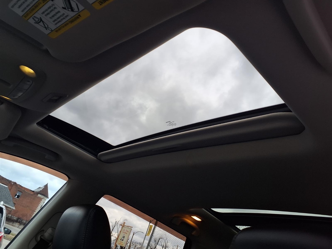 Nissan Pathfinder 2WD 4dr SL 2015