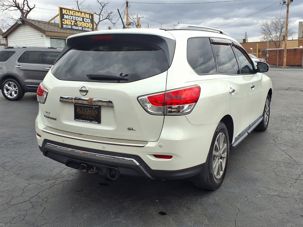 Nissan Pathfinder 2WD 4dr SL 2015