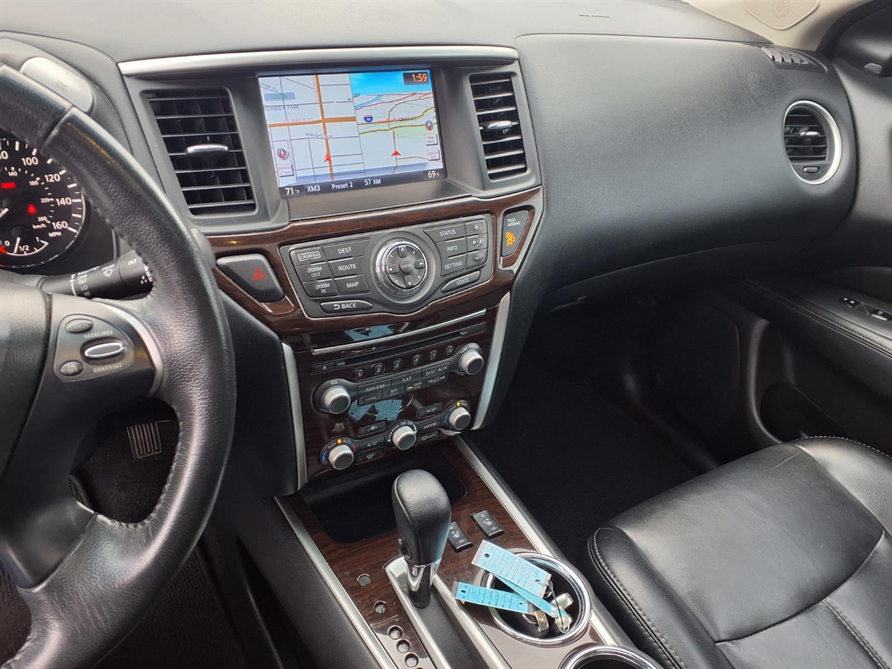 Nissan Pathfinder 2WD 4dr SL 2015