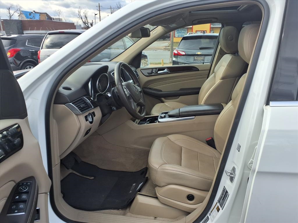 Mercedes-Benz M-Class 4MATIC 4dr ML 350 2015