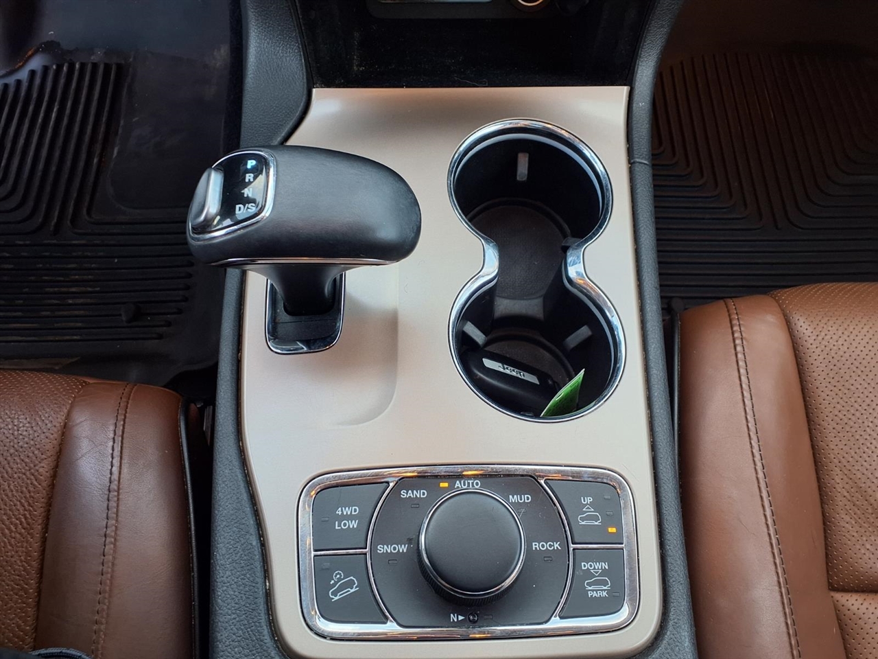 Jeep Grand Cherokee 4WD 4dr Summit 2015