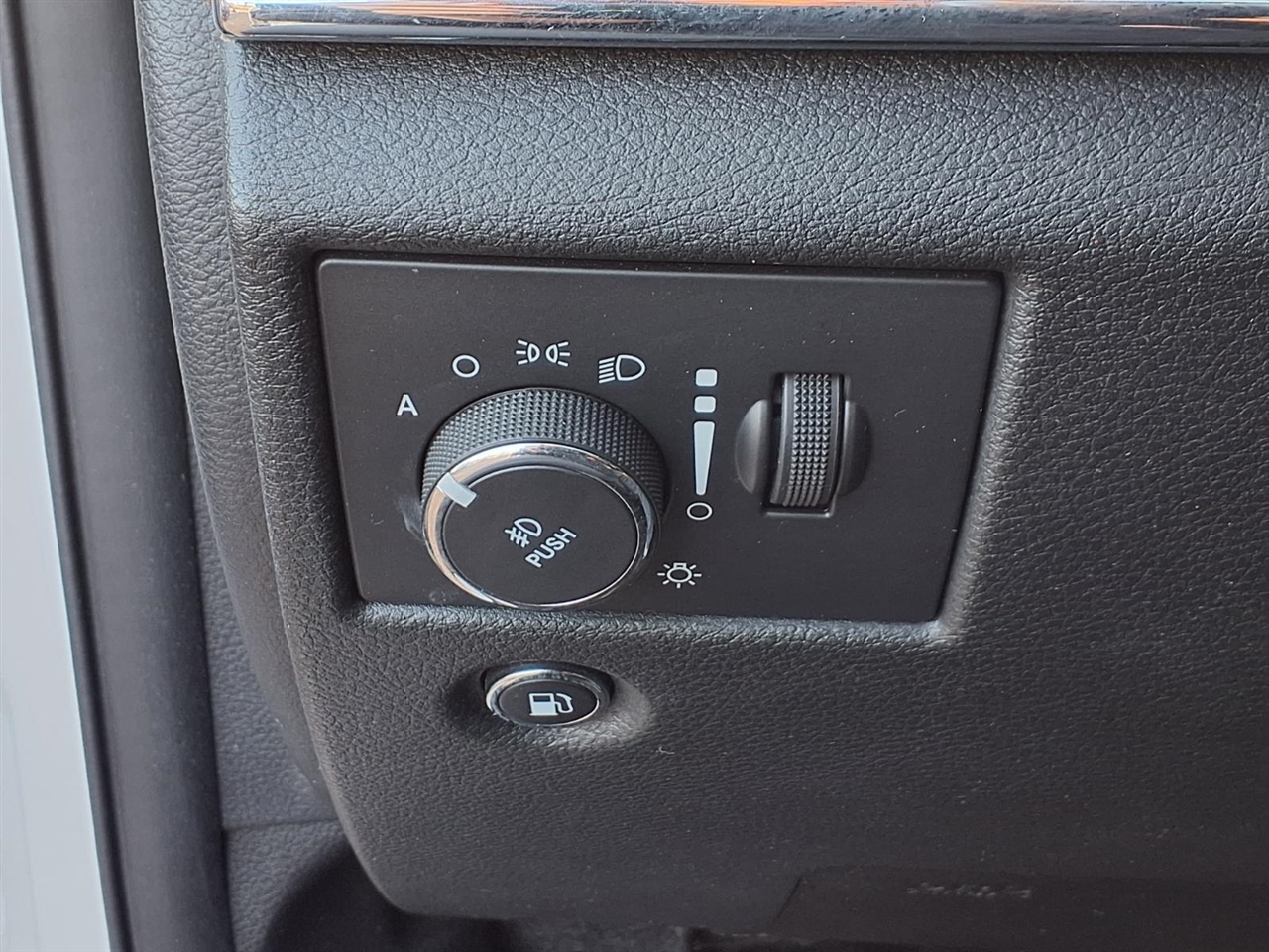 Jeep Grand Cherokee 4WD 4dr Summit 2015